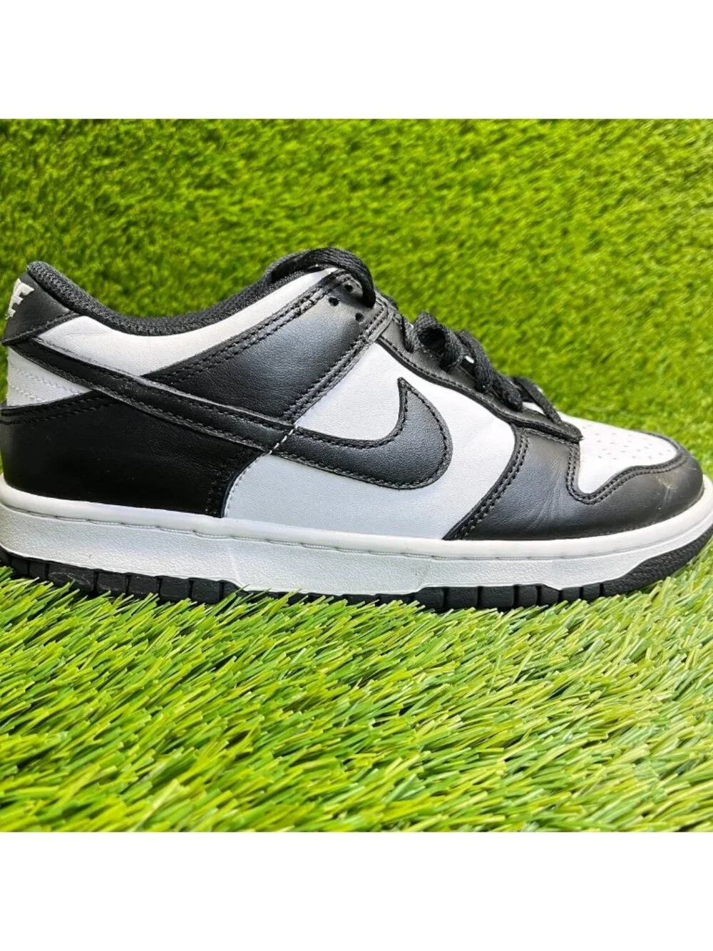 Nike Dunk Low Retro Boys Size 6Y White Black Athletic Leather Shoes Sneakers